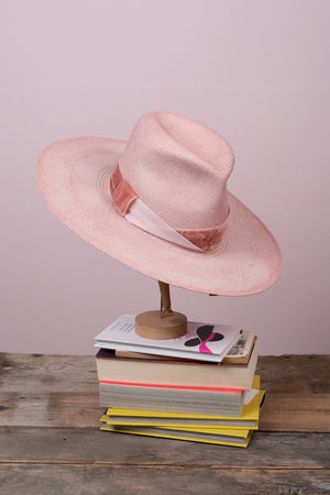 hat, straw hat - Fandacsia