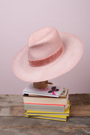 hat, straw hat - Fandacsia