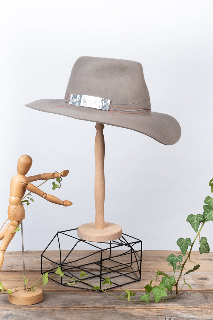 hat - Fandacsia